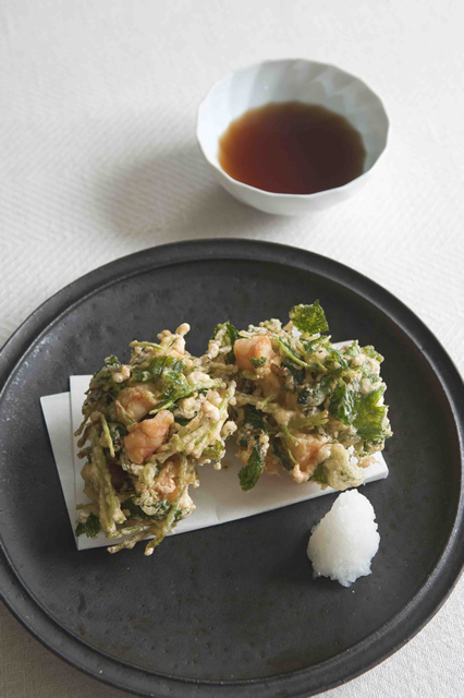 えびと三つ葉のかき揚げ・メープル天つゆ添え